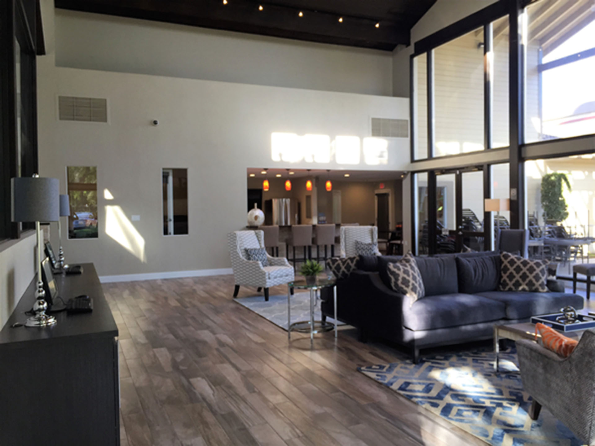 Remodelación de Salas de Usos Múltiples - California, USA - Innovando ...